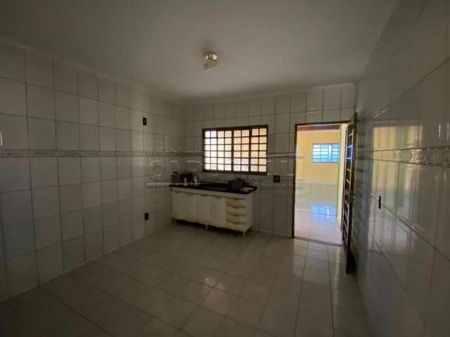 Casa para venda em Jardim Ipanema de 98.00m² com 2 Quartos, 1 Suite e 2 Garagens