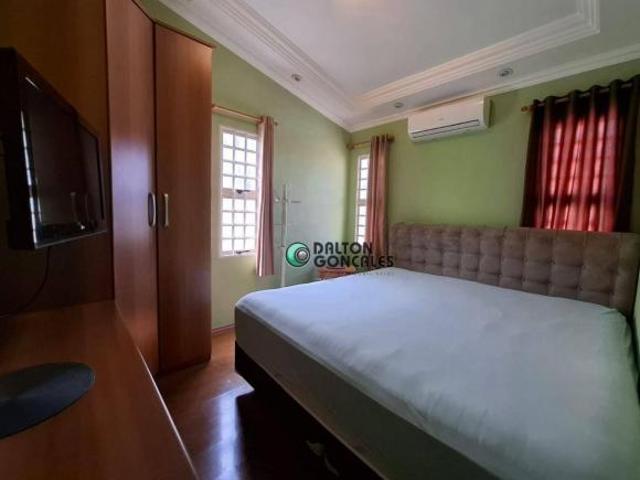 Casa para venda em Jardim Jequitibá de 187.00m² com 4 Quartos, 2 Suites e 3 Garagens