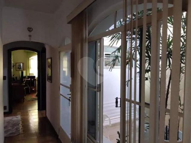Casa para venda em Jardim Paulista de 227.00m² com 3 Quartos, 1 Suite e 2 Garagens