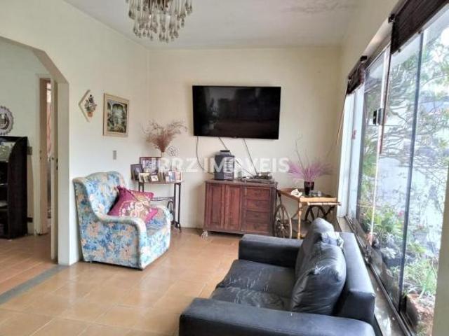 Casa para venda em Jardim Peri Peri de 152.00m² com 2 Quartos e 5 Garagens