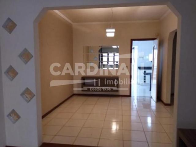 Casa para venda em Jardim Pinheiros vila Xavier de 203.00m² com 3 Quartos, 1 Suite e 2 Garagens