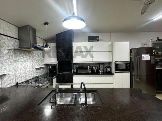 Casa para venda em Jardim Piratininga de 141.00m² com 4 Quartos, 2 Suites e 6 Garagens