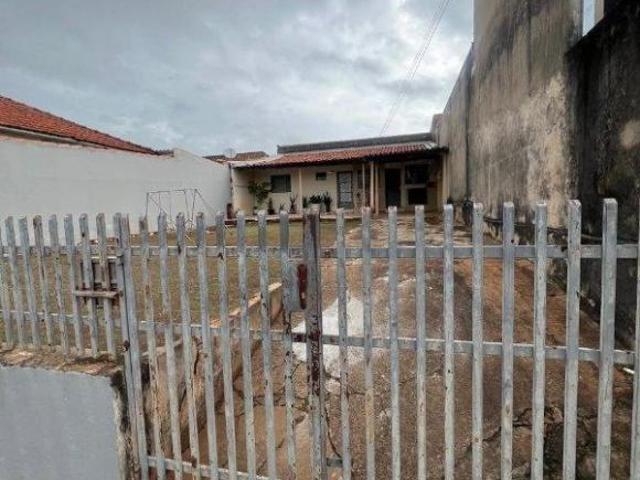 Casa para venda em Jardim Planalto de 210.00m² com 1 Quarto e 2 Garagens