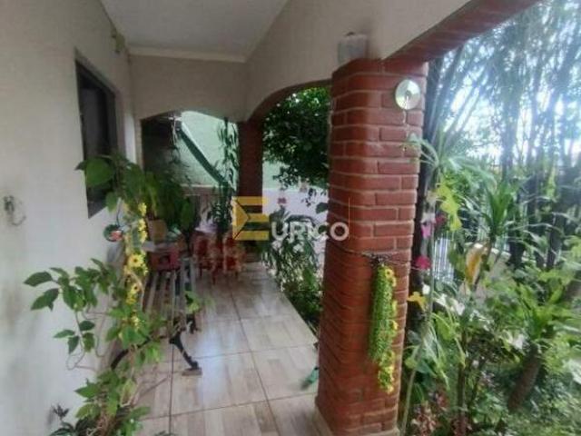 Casa para venda em Jardim Prestes de Barros de 245.11m² com 4 Quartos, 1 Suite e 3 Garagens