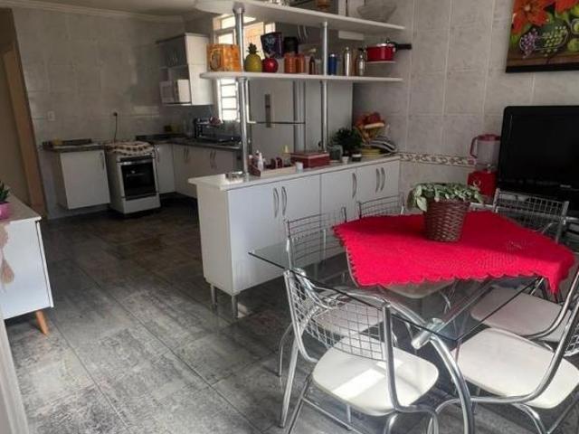 Casa para venda em Jardim Prestes De Barros de 258.34m² com 3 Quartos, 1 Suite e 4 Garagens