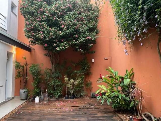 Casa para venda em Jardim Prudência com 3 quartos, sendo 1 suíte, 420m²