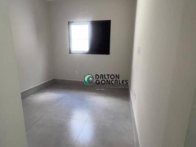 Casa para venda em Jardim Residencial Nova Veneza de 135.00m² com 3 Quartos, 1 Suite e 2 Garagens