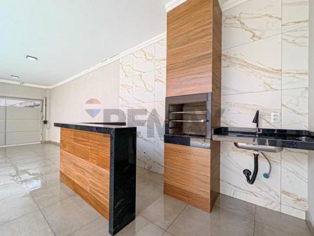 Casa para venda em Jardim Residencial Santa Carolina de 122.00m² com 2 Quartos, 1 Suite e 2 Garagens