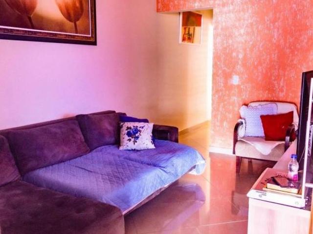 Casa para venda em Jardim São Guilherme de 130.00m² com 3 Quartos, 1 Suite e 3 Garagens