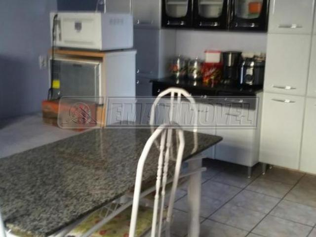Casa para venda em Jardim São Guilherme de 165.00m² com 4 Quartos, 1 Suite e 3 Garagens