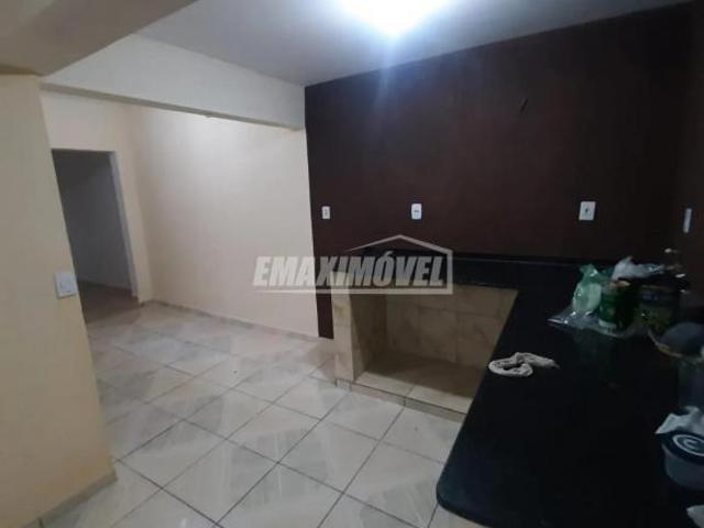 Casa para venda em Jardim São Guilherme de 171.00m² com 3 Quartos, 1 Suite e 2 Garagens