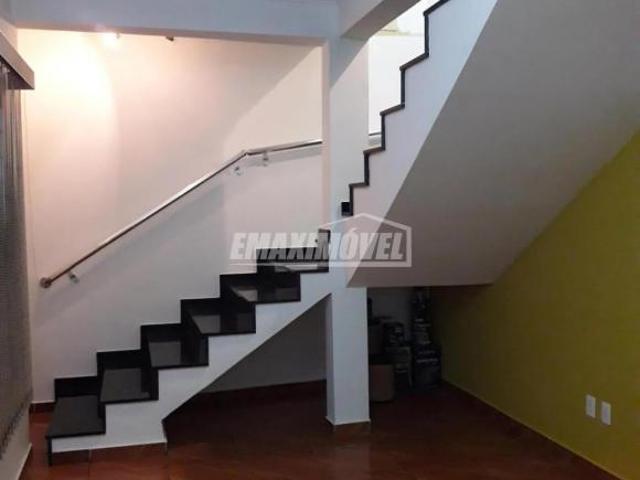 Casa para venda em Jardim São Guilherme de 230.00m² com 4 Quartos, 2 Suites e 2 Garagens