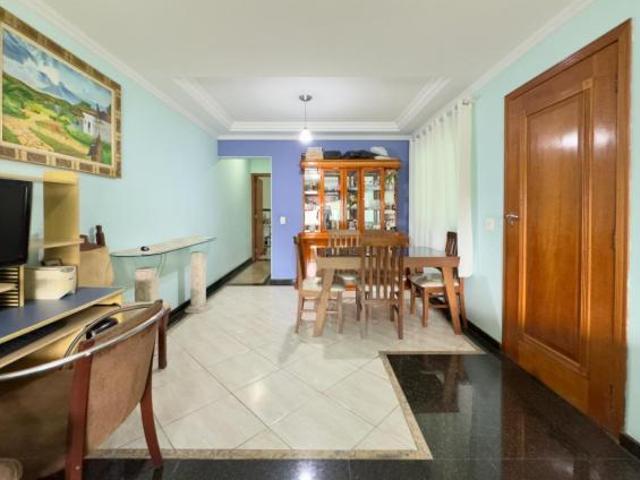 Casa para venda em Jardim Santa Cruz Campo Grande com 3 quartos, sendo 1 suíte, 167m²