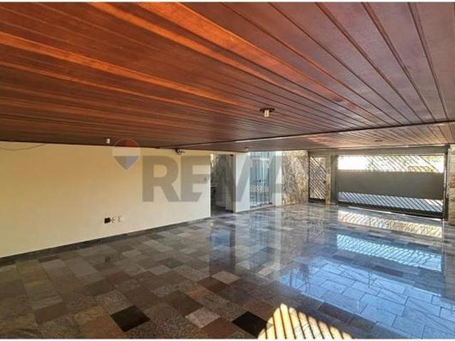 Casa para venda em Jardim Santana de 300.51m² com 3 Quartos, 2 Suites e 4 Garagens