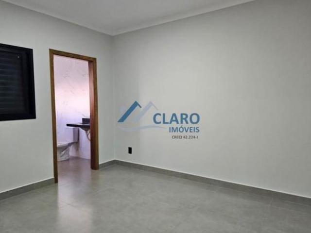 Casa para venda em Jardim Santo Antônio de 126.00m² com 2 Quartos, 1 Suite e 2 Garagens