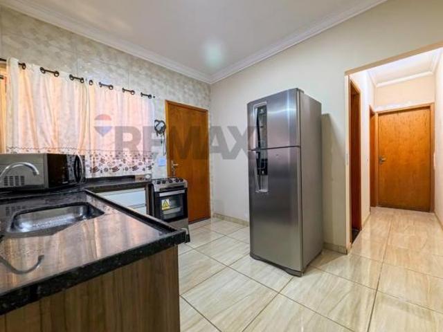 Casa para venda em Jardim Vanessa de 140.00m² com 2 Quartos, 1 Suite e 2 Garagens