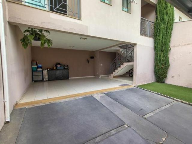 Casa para Venda em Jundiaí, Jardim Florestal, 3 dormitórios, 1 suíte, 3 banheiros, 4 vagas