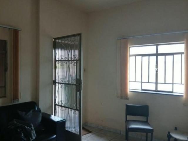 Casa para venda em Oliveira