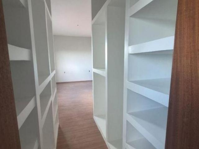 Casa para venda em Oliveira