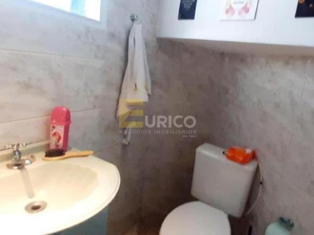 Casa para venda em Loteamento Ana Carolina II de 229.00m² com 3 Quartos, 1 Suite e 4 Garagens