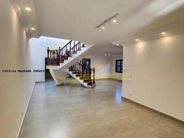 Casa para Venda em Mogi das Cruzes, Jardim Marica, 5 dormitórios, 2 suítes, 4 banheiros, 4 vagas