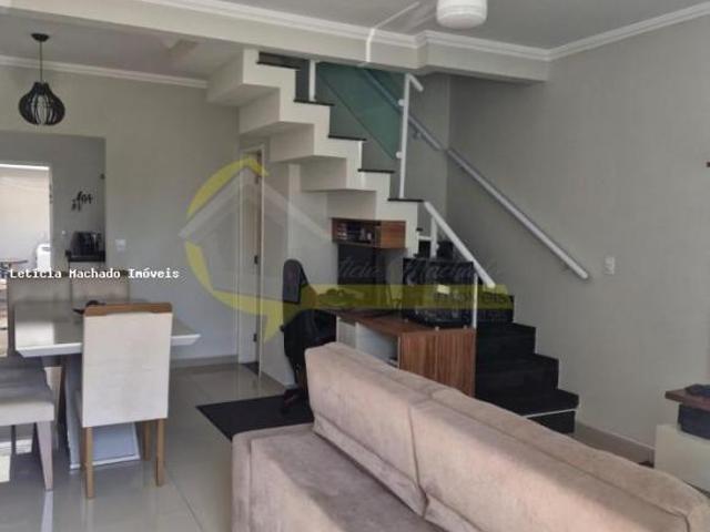 Casa para Venda em Mogi das Cruzes, Jardim Santos Dumont I, 2 dormitórios, 2 suítes, 3 banheiros, 2