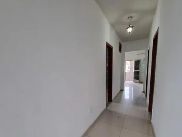 Casa para Venda em Mesquita, Jacutinga, 5 dormitórios, 1 suíte, 4 banheiros, 2 vagas