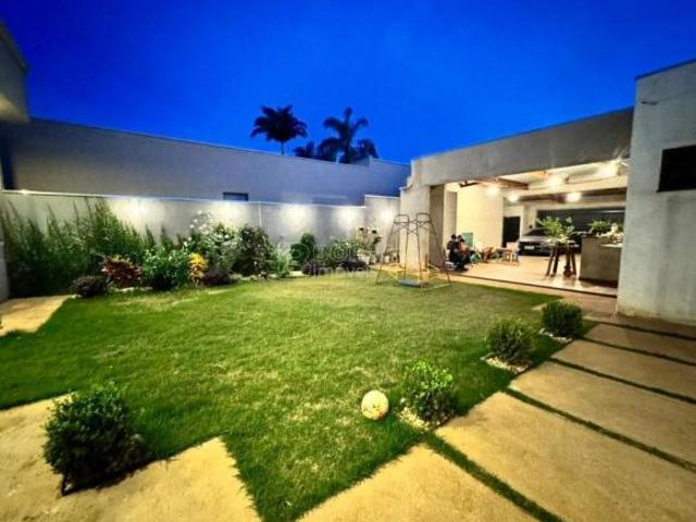 Casa para venda em Nova Santa Lucia de 137.00m² com 3 Quartos, 3 Suites e 6 Garagens