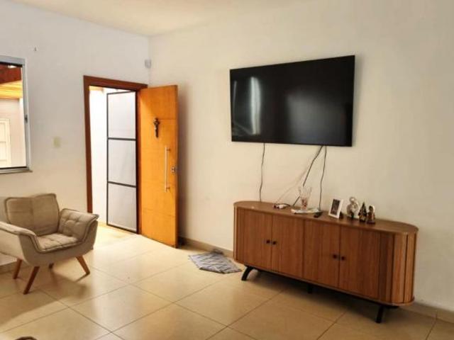 Casa para venda em Nepomuceno