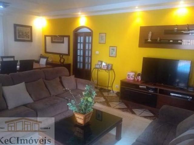 Casa para Venda em São José dos Campos, Vila Industrial, 3 dormitórios, 2 suítes, 4 banheiros, 2 vag