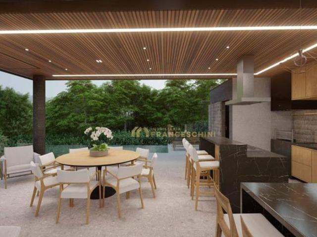 Casa para venda em São José Dos Campos de 320.00m² com 5 Quartos, 5 Suites e 8 Garagens