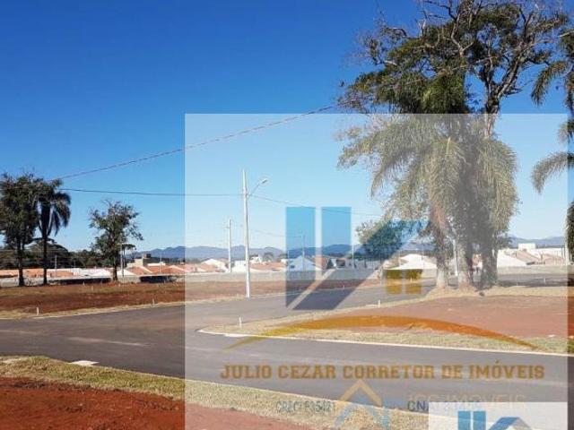 Casa para Venda em São José dos Pinhais, Campo Largo da Roseira, 2 dormitórios, 1 banheiro, 1 vaga
