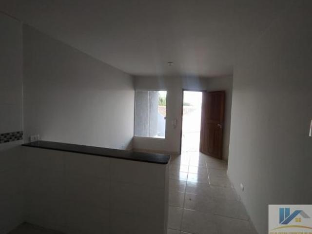 Casa para Venda em São José dos Pinhais, Del Rey, 3 dormitórios, 1 banheiro, 1 vaga