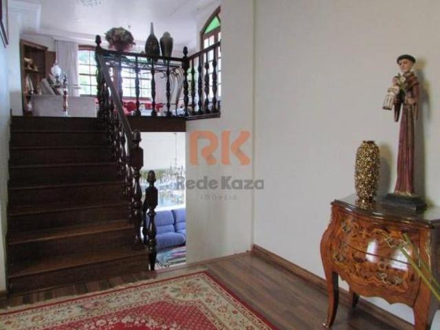 Casa para venda em São Luiz de 344.00m² com 4 Quartos, 1 Suite e 6 Garagens