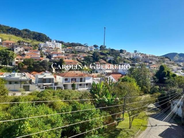 Casa para Venda em São Lourenço / MG no bairro Solar dos Lagos