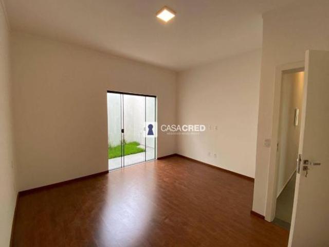 Casa para venda em Santana, Varginha