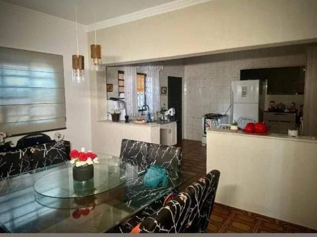 Casa para venda em Santana de 178.00m² com 4 Quartos, 1 Suite e 3 Garagens