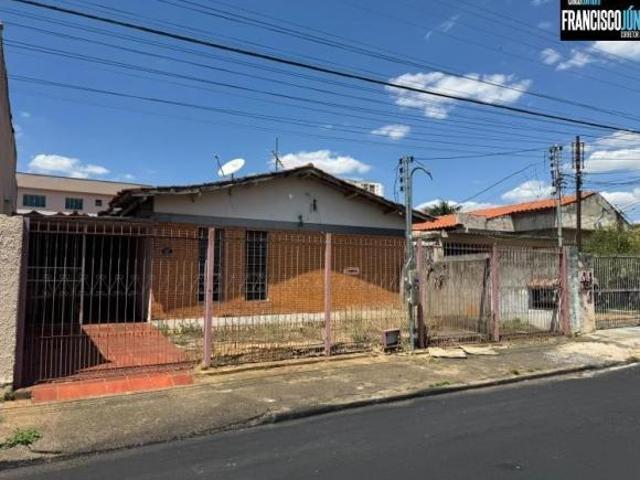 Casa para venda em Setor Coimbra, Goiânia