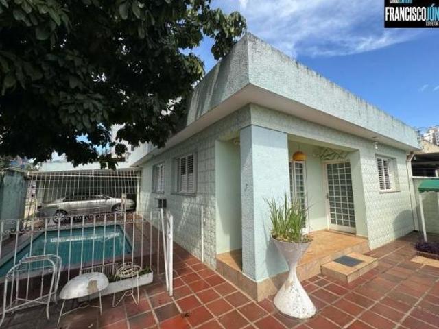Casa para venda em Setor Aeroporto, Goiânia