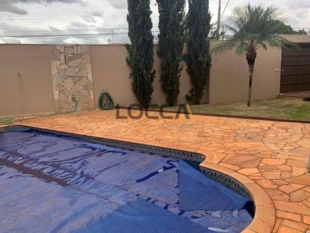 Casa para venda em Serrana de 490.00m² com 3 Quartos, 1 Suite e 3 Garagens
