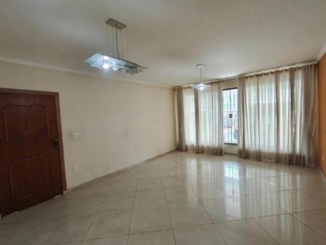 Casa para venda em Sumarezinho com 3 quartos, sendo 2 suítes, 165m²