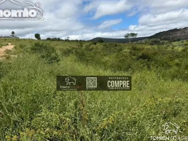Casa para venda em Ponto dos Volantes