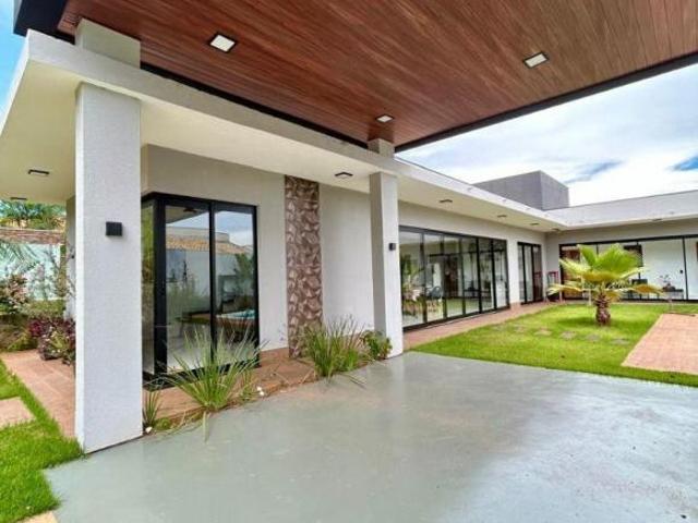 Casa para venda em Portal da Praia de 200.00m² com 3 Quartos, 3 Suites e 3 Garagens