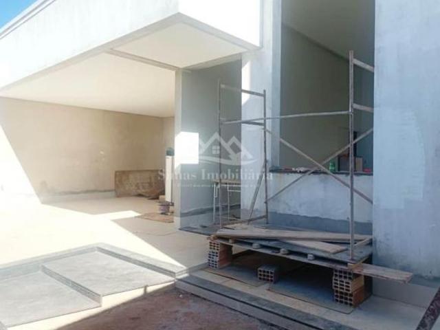 Casa para Venda em Patos de Minas, Alto dos Caiçaras, 3 dormitórios, 3 suítes, 4 banheiros, 4 vagas