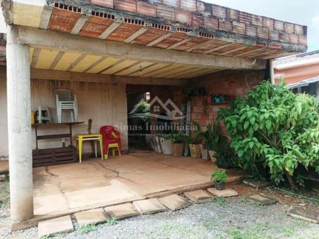 Casa para Venda em Patos de Minas, Jardim Paulistano, 1 dormitório, 1 banheiro, 4 vagas
