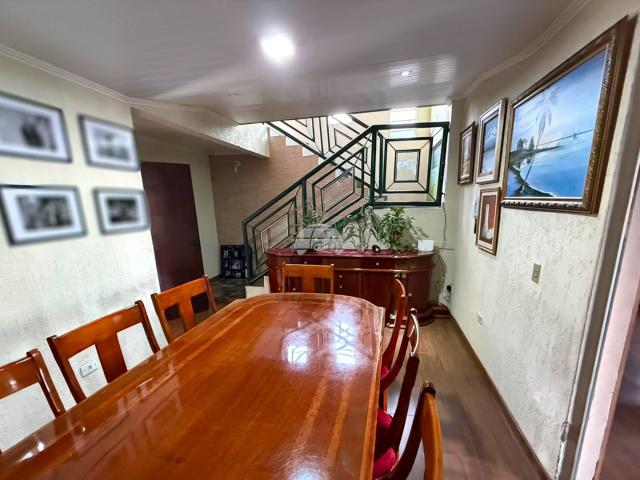 Casa para venda em Paloma em Colombo Paraná de 580.00m² com 7 Quartos e 2 Suítes