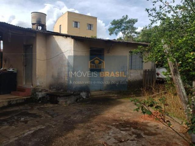 Casa para Venda em Paraisópolis, Centro, 5 dormitórios, 2 banheiros