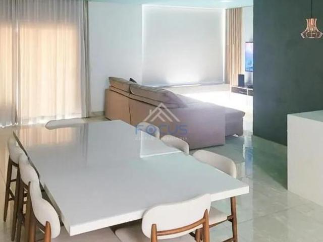 Casa para venda em Parque Cecap de 235.00m² com 4 Quartos, 2 Suites e 4 Garagens