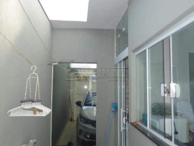 Casa para venda em Parque Dos Flamboyant de 112.00m² com 2 Quartos, 1 Suite e 2 Garagens