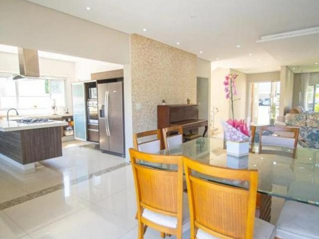 Casa para venda em Parque Dos Lagos de 450.00m² com 4 Quartos, 4 Suites e 6 Garagens
